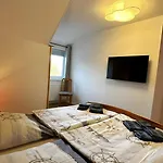 Gaestehaus Nuke Apartment Langeness